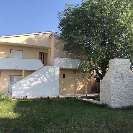 Apartmani Veronika Sukosan Luaran gambar